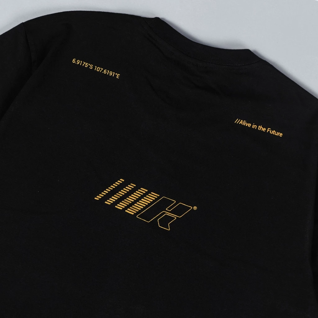 Kremlin District - Regular Graphic Industrial Black T-shirt image 4